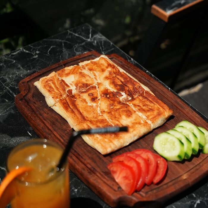 Chill House Fulya cheese pull tost